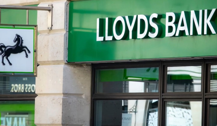 Woman faces banking hurdle over £900 HMRC cheque deposit