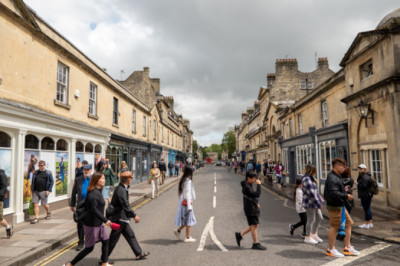 NHS to reward people for walking 30 minutes a day under new health scheme